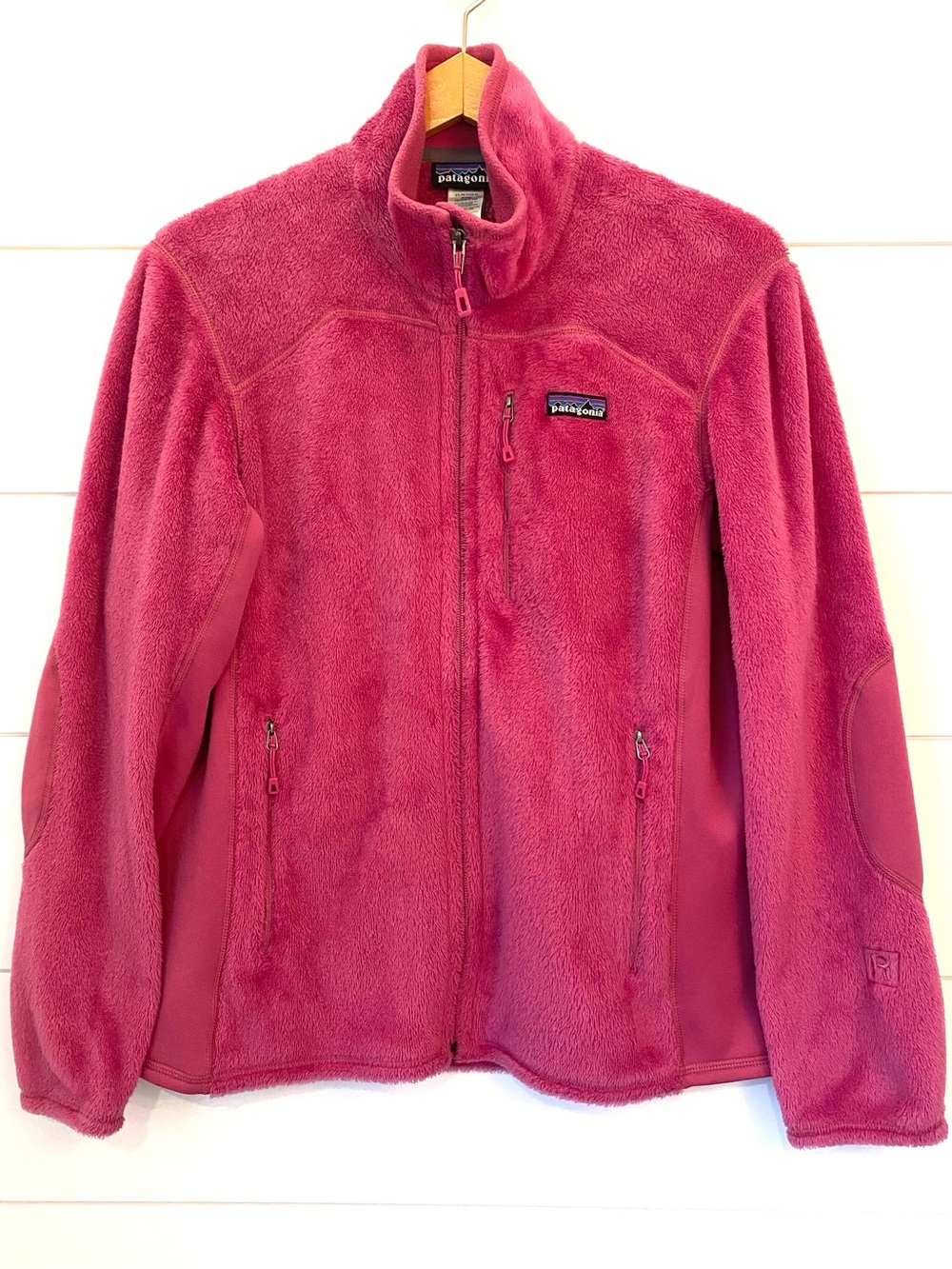 Patagonia Women's Raspberry Pink Full-Zip Fleece Jacket